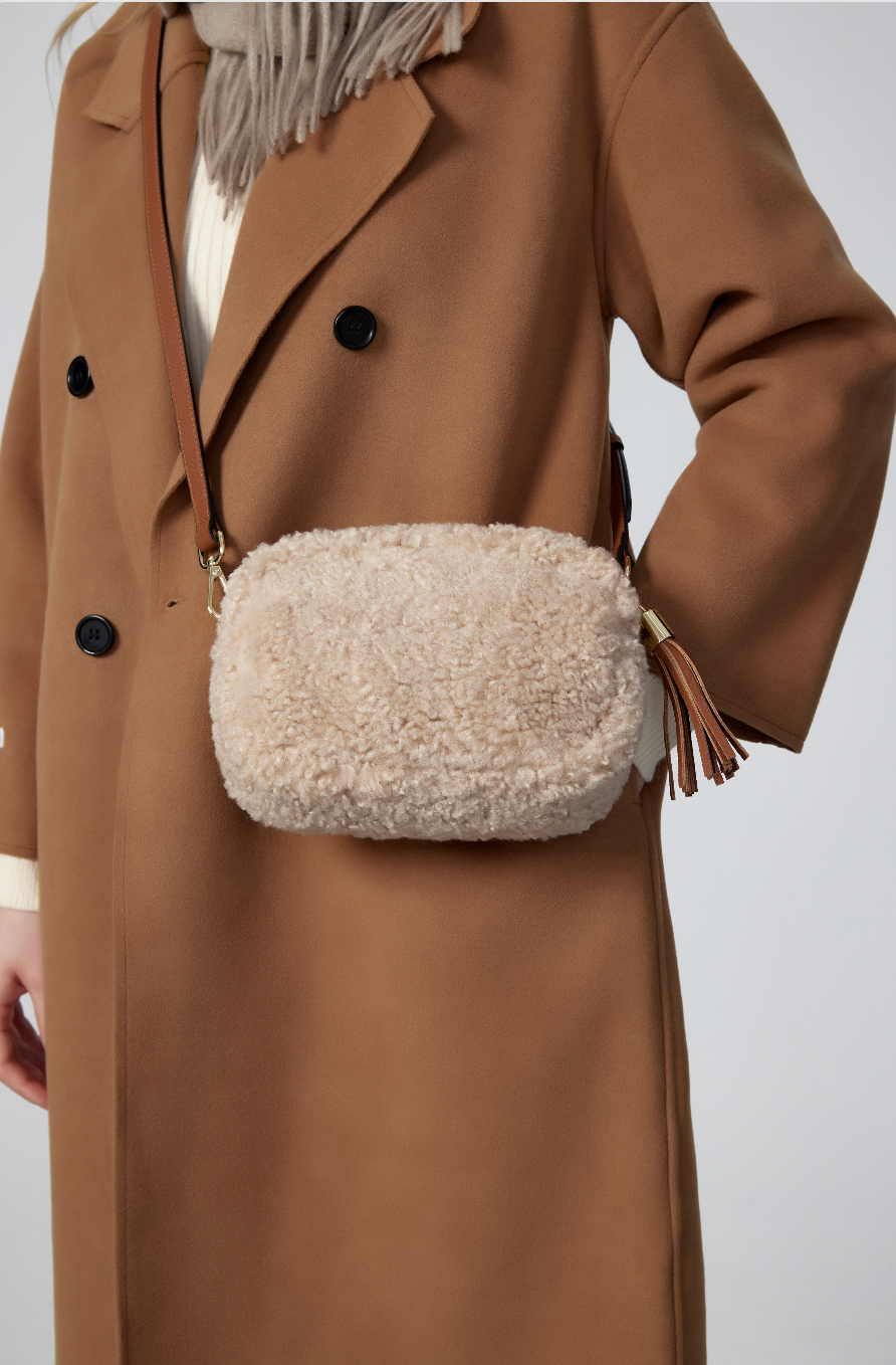 Georgette Shearling & Leather Tassel Camera Bag by Clemés