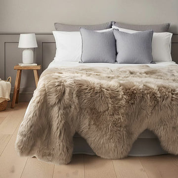 Octo New Zealand Sheepskin Rug & Throw, 8-Pelt, XX-Large, L200 x W180 cm, Oyster (Cloud Dancer)
