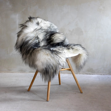 Premium Natural Icelandic Long Wool Sheepskin Rug, X-Large (Dark Tip)