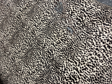Premium Natural Brazilian Cowhide Metallic Grey Large 3–5 m²