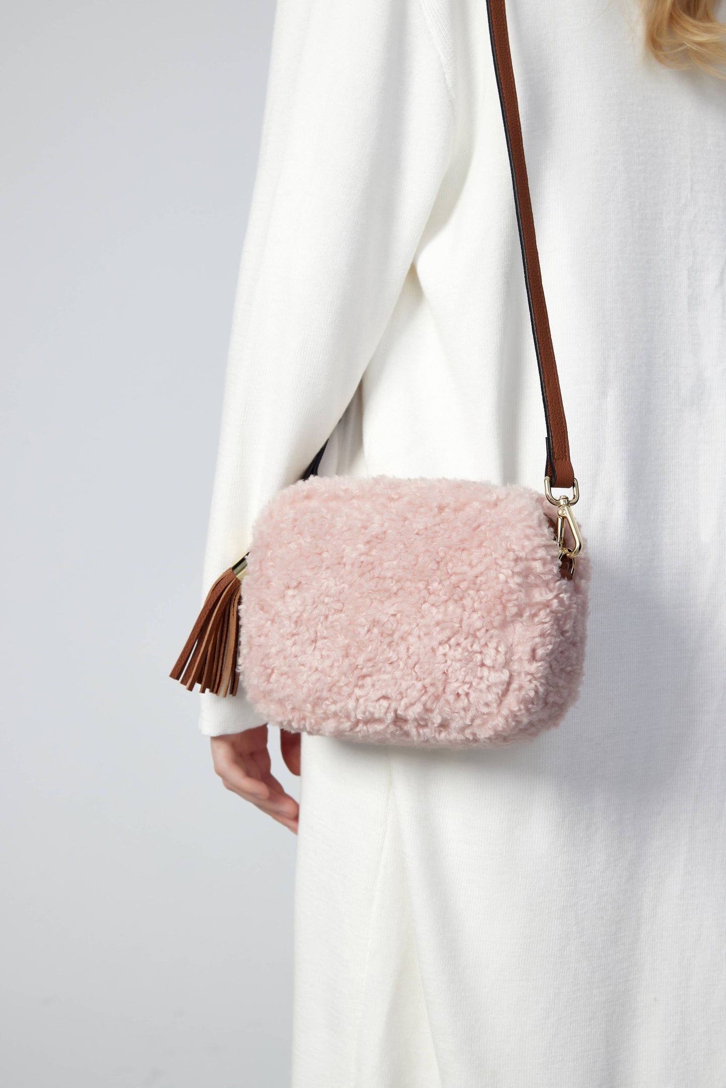 Georgette Shearling & Leather Tassel Camera Bag by Clemés