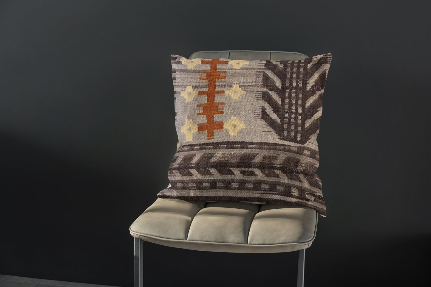 Turkish Kilim Vintage Cushion Cover - 40 x 40 cm