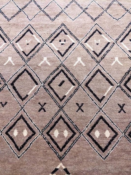 Mystical Hand Knotted Rug - 247 x 153 cm