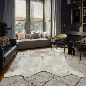 Natural Brazilian Cowhide 218 x 231 cm