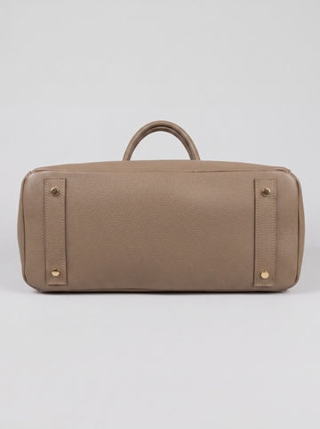 Valentina Maxi Leather Tote in Taupe, leather base with protective feet