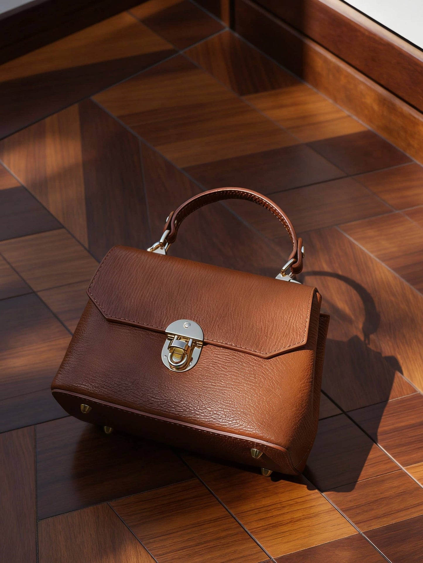 Lola Leather Crossbody Bag by Clemés