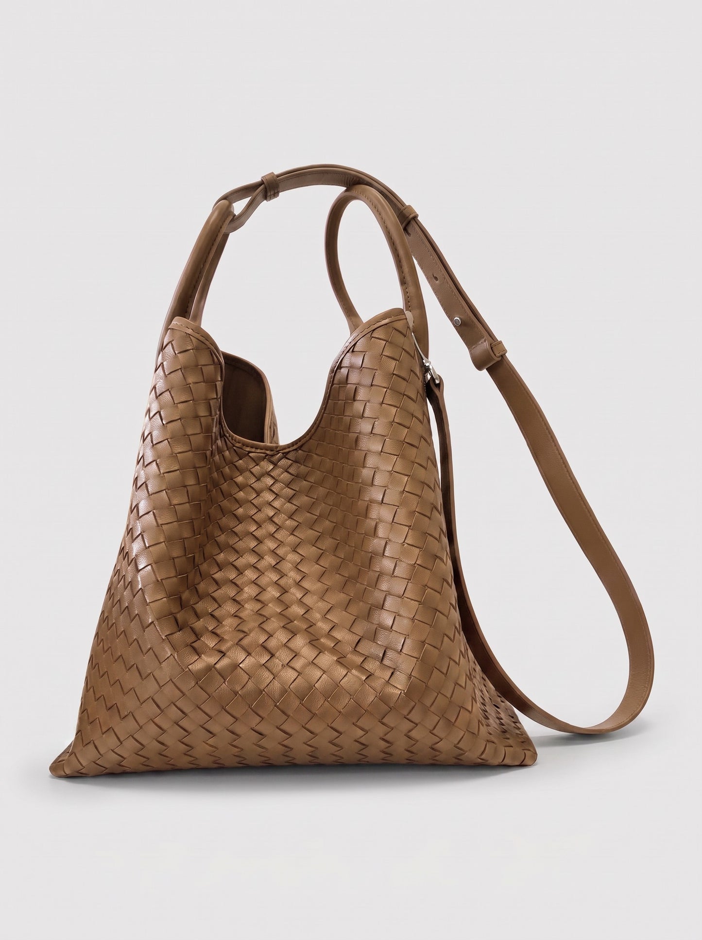 Cloe woven leather hobo bag in Tan by Clemés