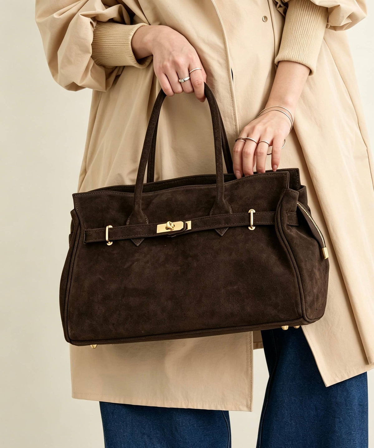 Zoe Suede Tote by Clemés - Dark Brown - lifestyle, beige coat