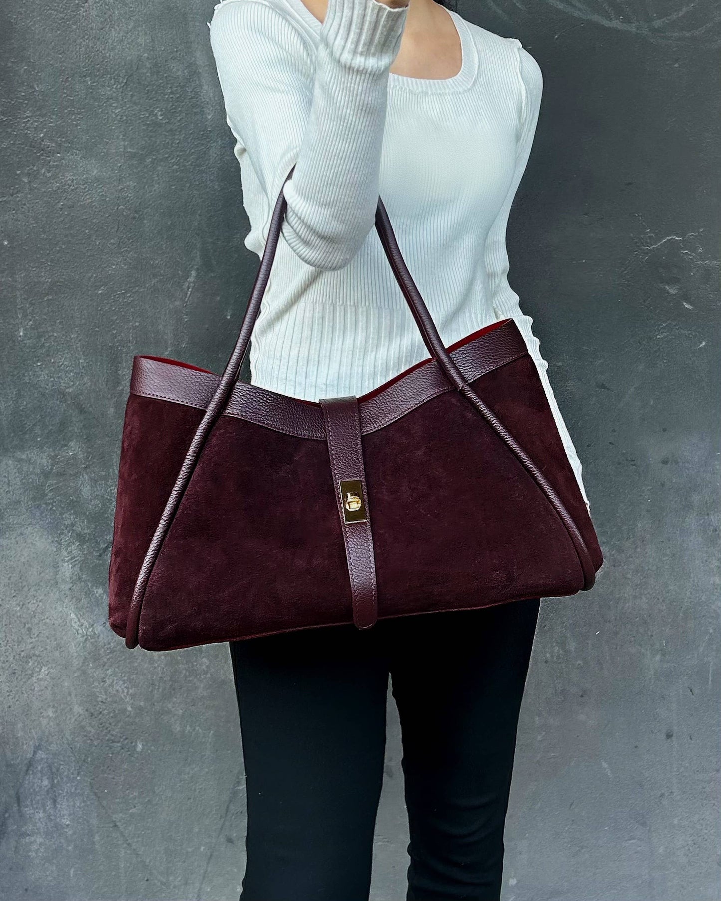 Bianca Suede Handbag by Clemés