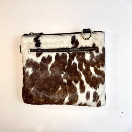 Natural Cowhide Double-Sided Crossbody Bag, Medium (23 x 21 cm)