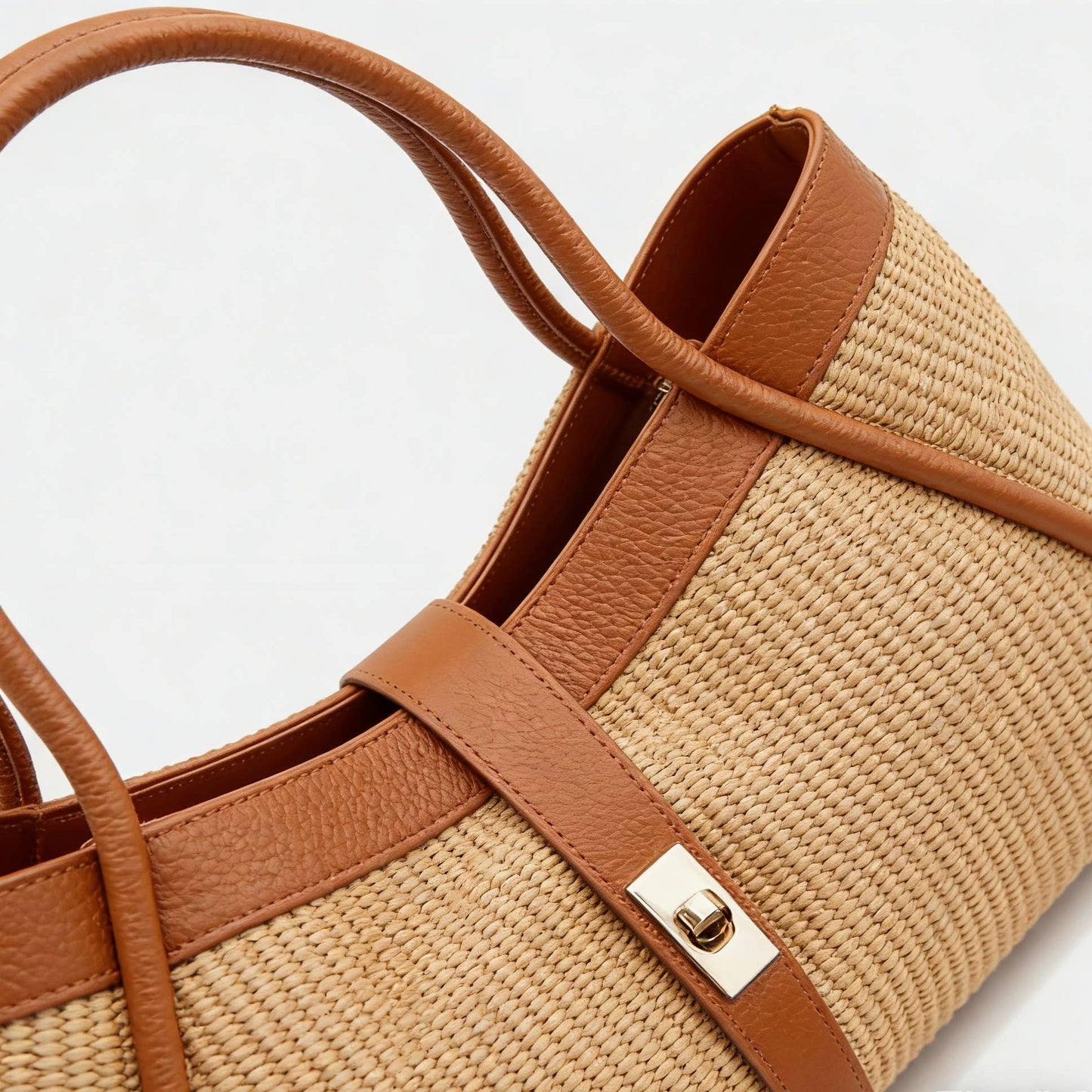 Bianca Raffia Handbag by Clemés