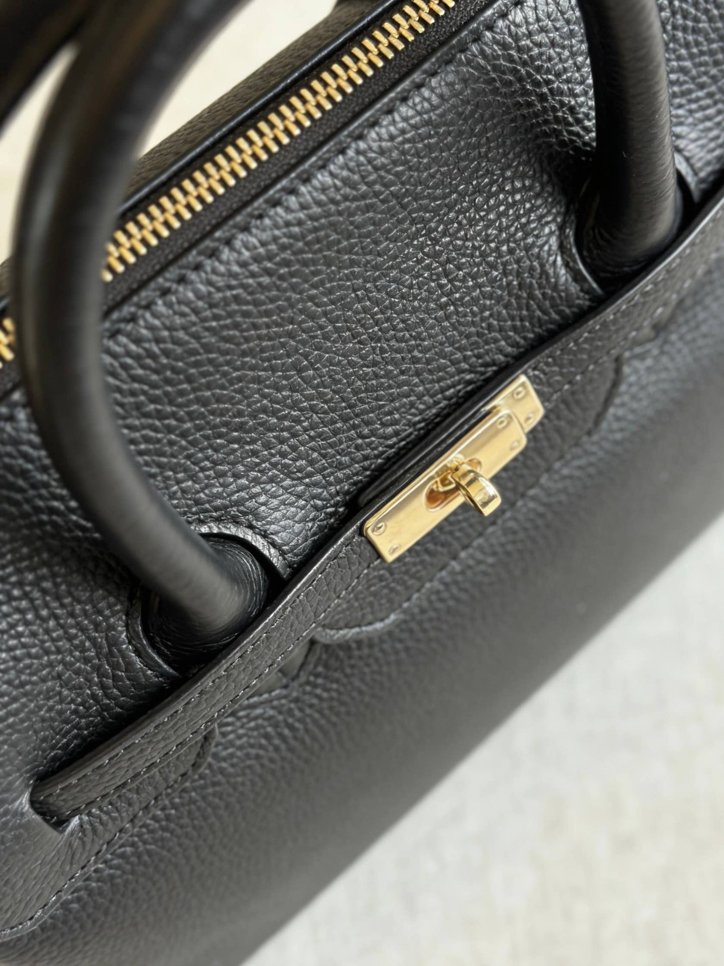 Valentina Maxi Leather Tote by Clemés
