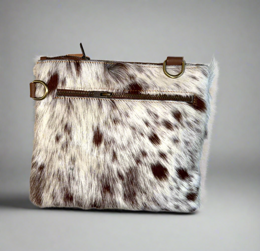 Natural Cowhide Double-Sided Crossbody Bag, Medium (23 x 21 cm)