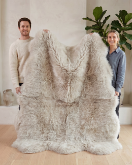Sexto New Zealand Sheepskin Rug & Throw, 6-Pelt, X-Large, L180 x W150 cm, Oyster (Cloud Dancer)
