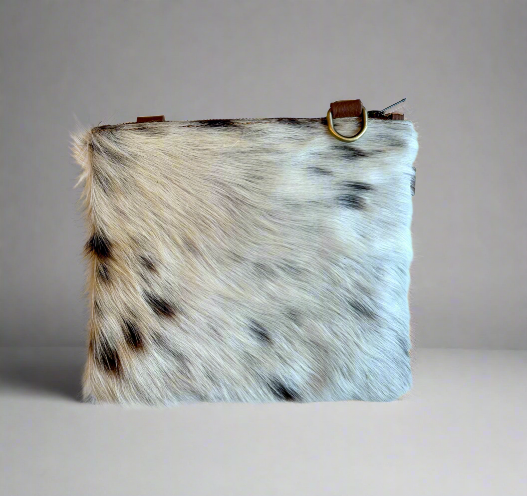 Natural Cowhide Double-Sided Crossbody Bag, Medium (23 x 21 cm)