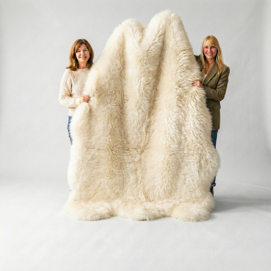 Sexto Sheepskin, L180 x W150 cm, X-Large, Ivory