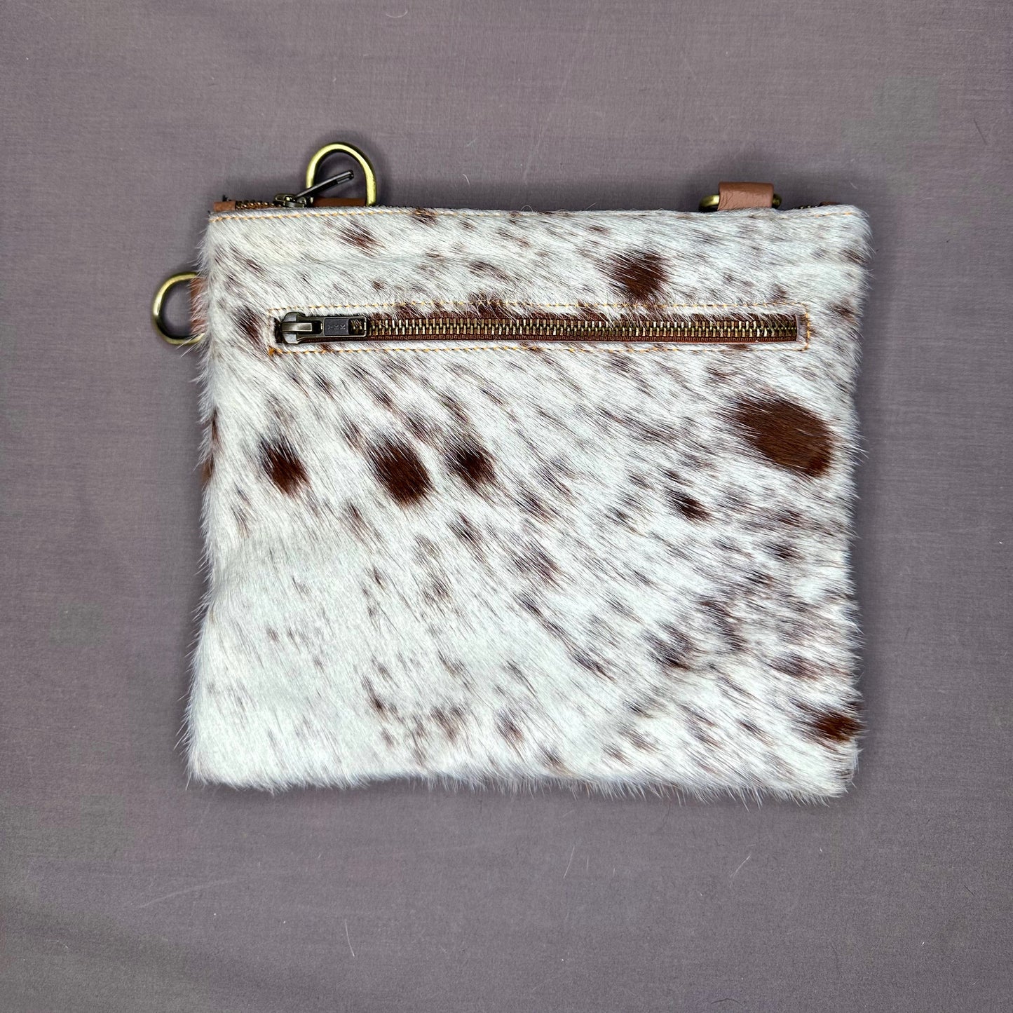 Natural Cowhide Double-Sided Crossbody Bag, Medium (23 x 21 cm)