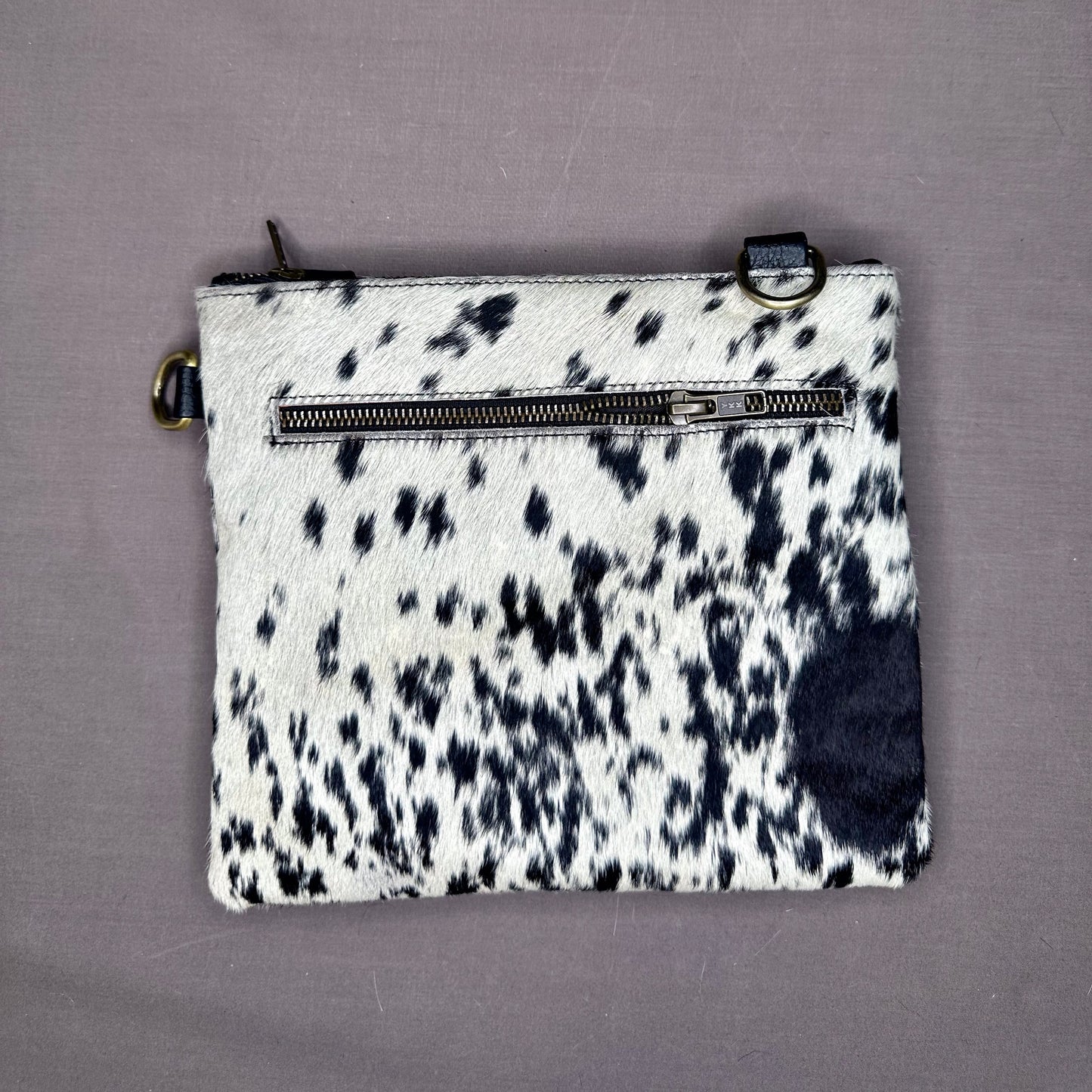 Natural Cowhide Double-Sided Crossbody Bag, Medium (23 x 21 cm)