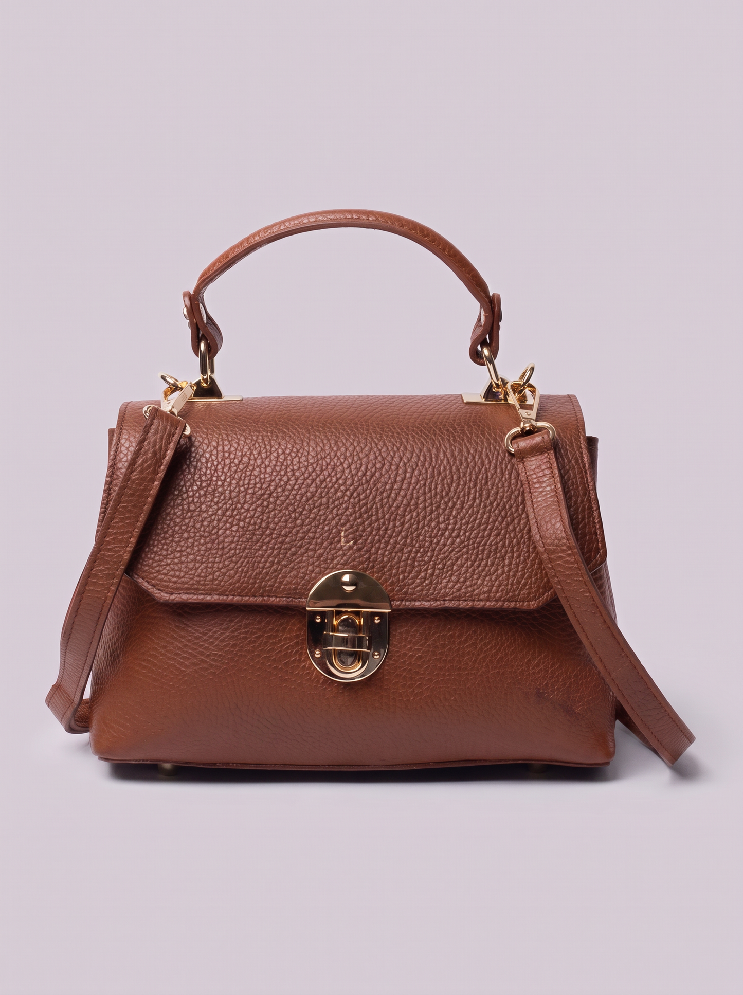Clemés Lola Dollaro crossbody bag in Cognac leather, front view