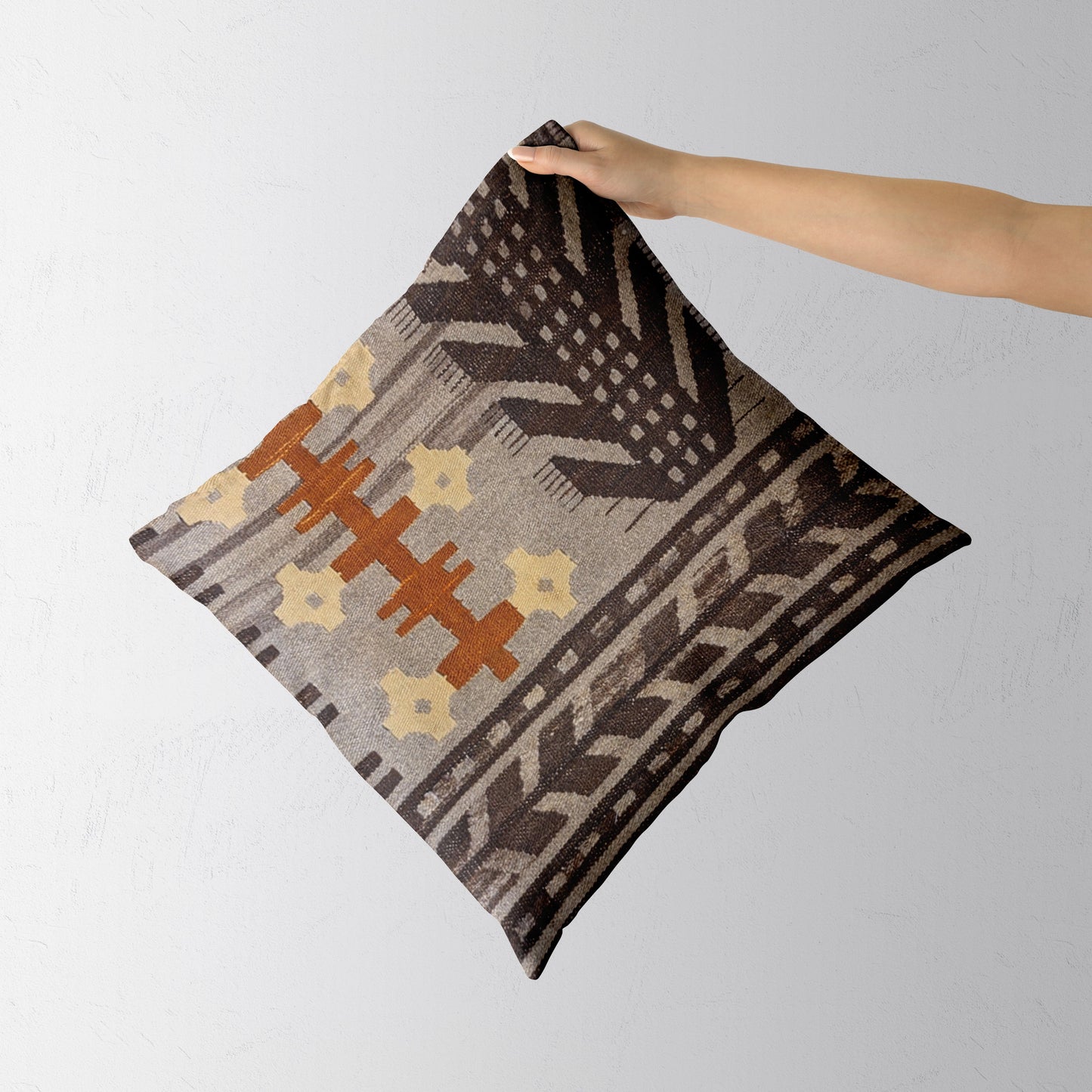 Turkish Kilim Vintage Cushion Cover - 40 x 40 cm