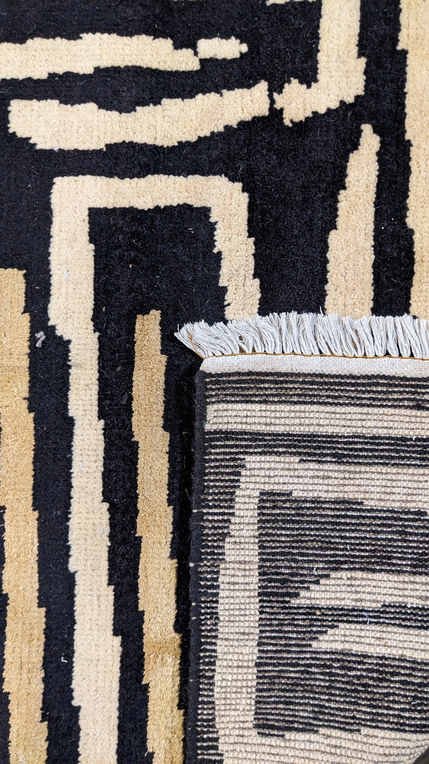Zulu Hand Knotted Rug - 278 x 244 cm