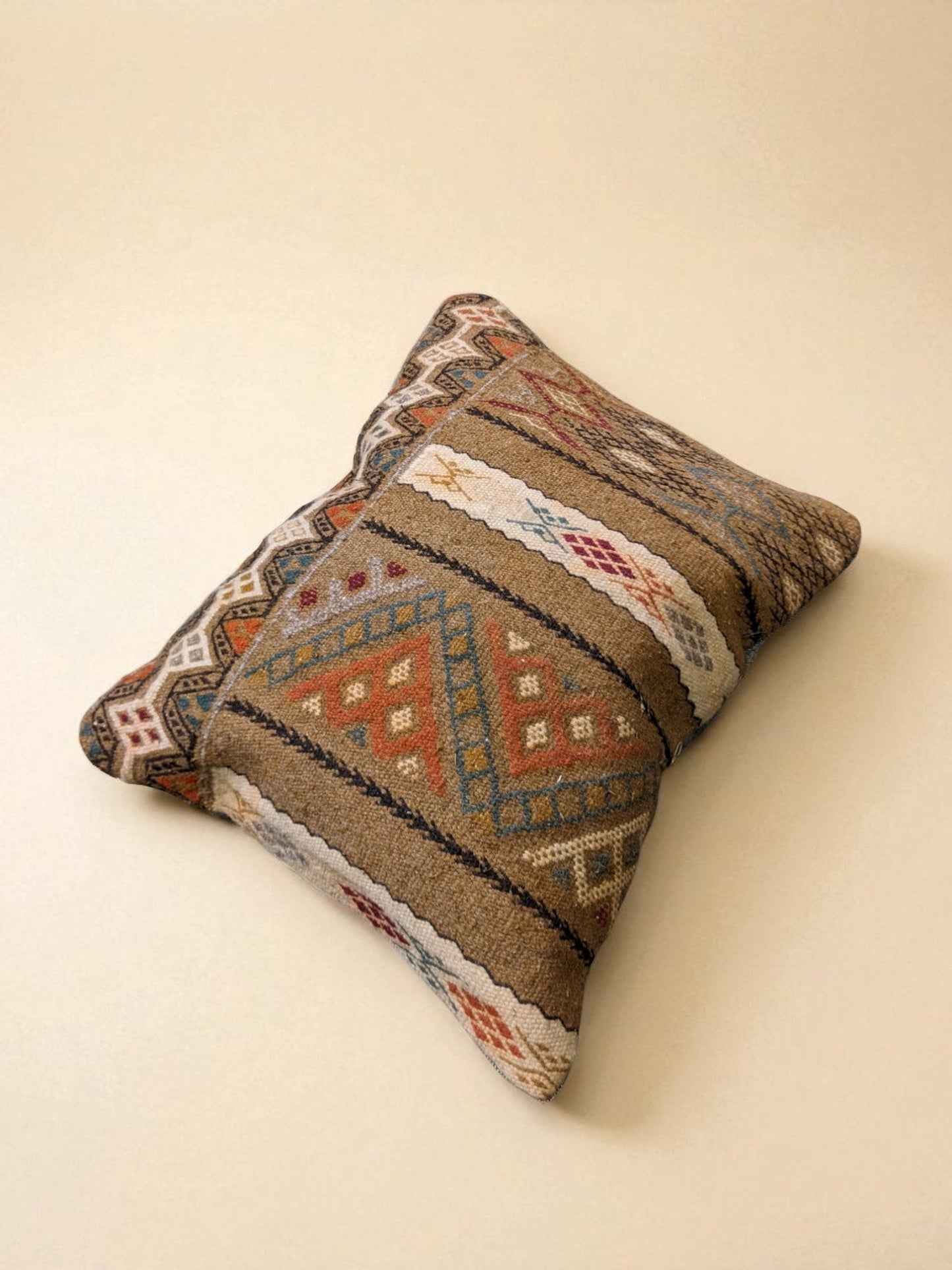 Turkish Kilim Vintage Cushion Cover - 40 x 40 cm