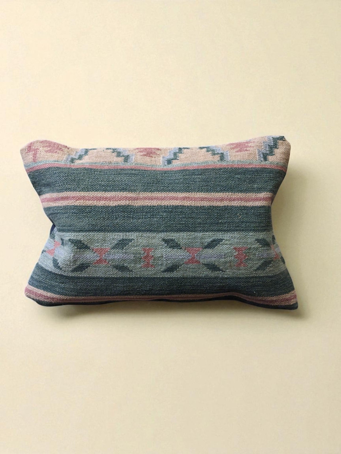 Turkish Kilim Vintage Cushion Cover - 59 x 40 cm