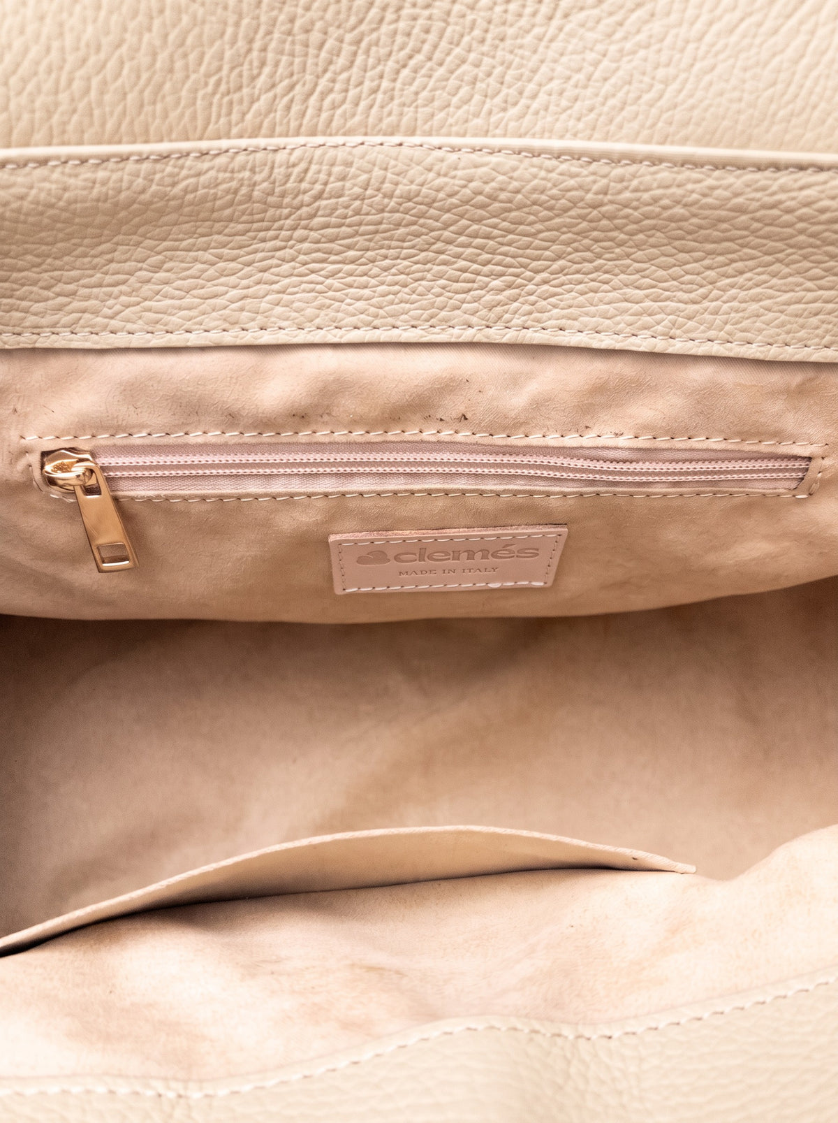 Letizia Oyster Calfskin Bag by Clemés – interior view
