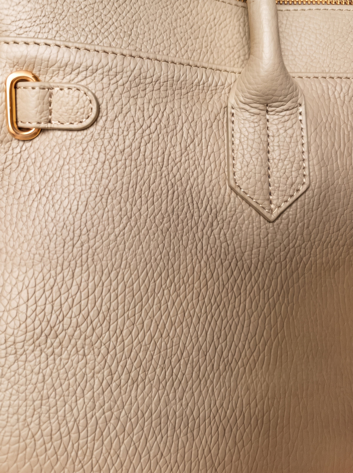 Letizia Oyster Calfskin Bag by Clemés – leather and handle-tab detail