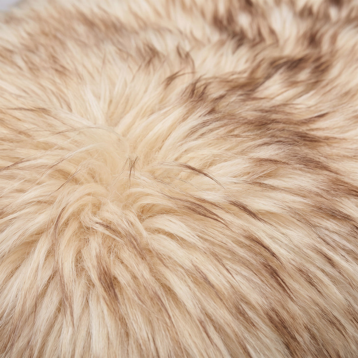 Close-up of Eclipse long wool sheepskin fibres