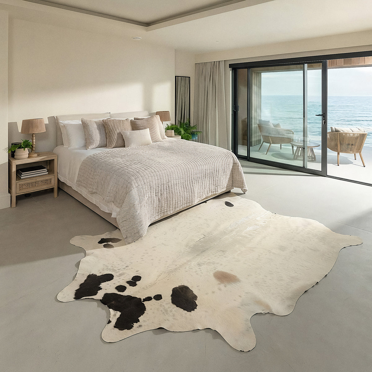 Natural Brazilian Cowhide 198 x 251 cm