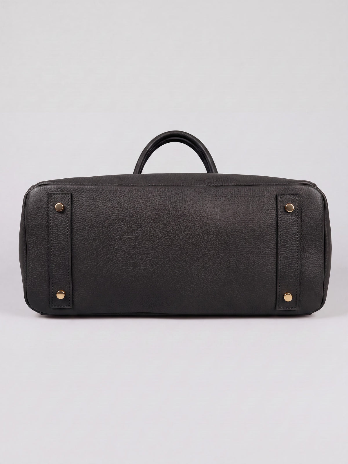 Letizia Black Calfskin Bag by Clemés – base of the bag