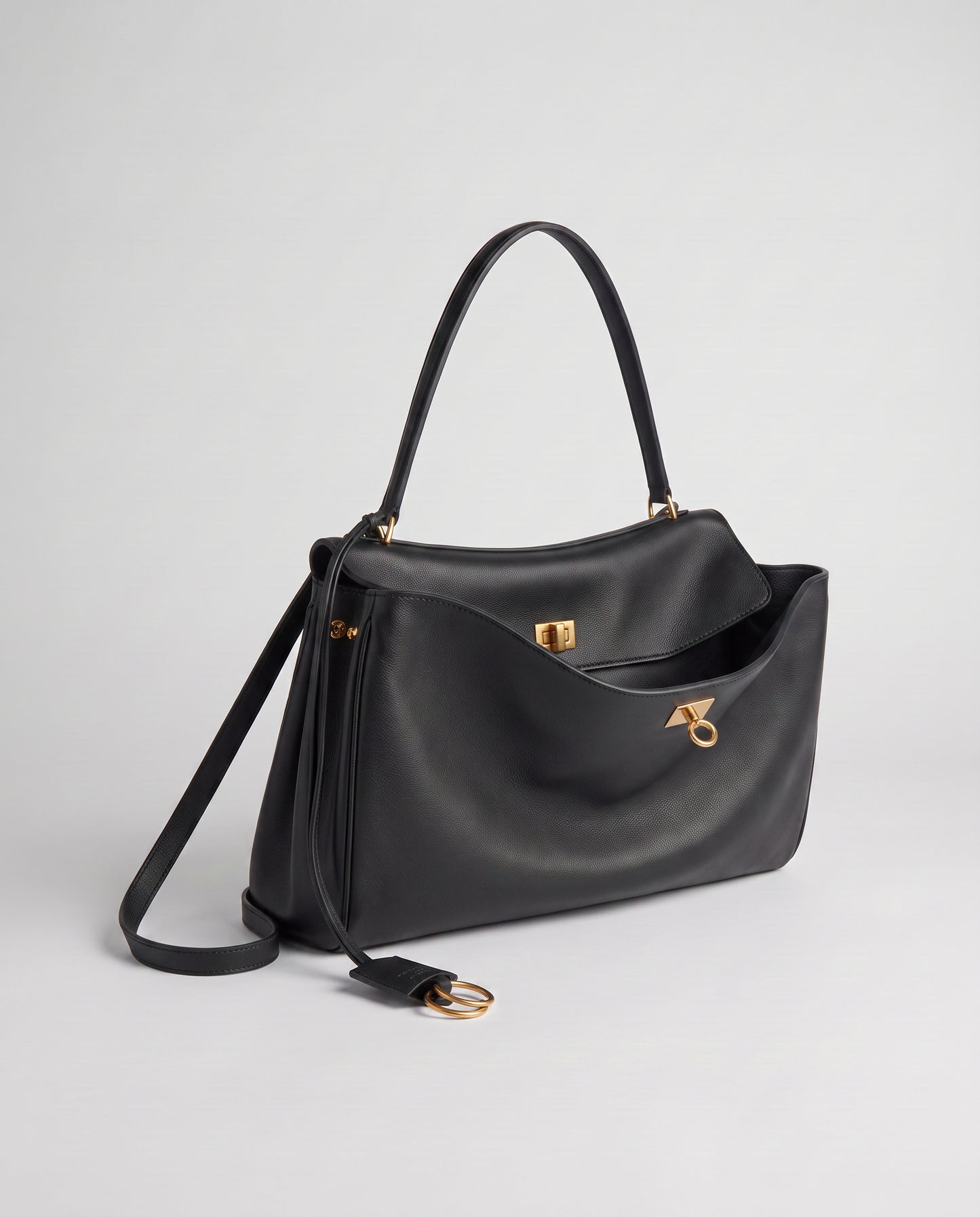 Vivienne Leather Shoulder Bag by Clemés