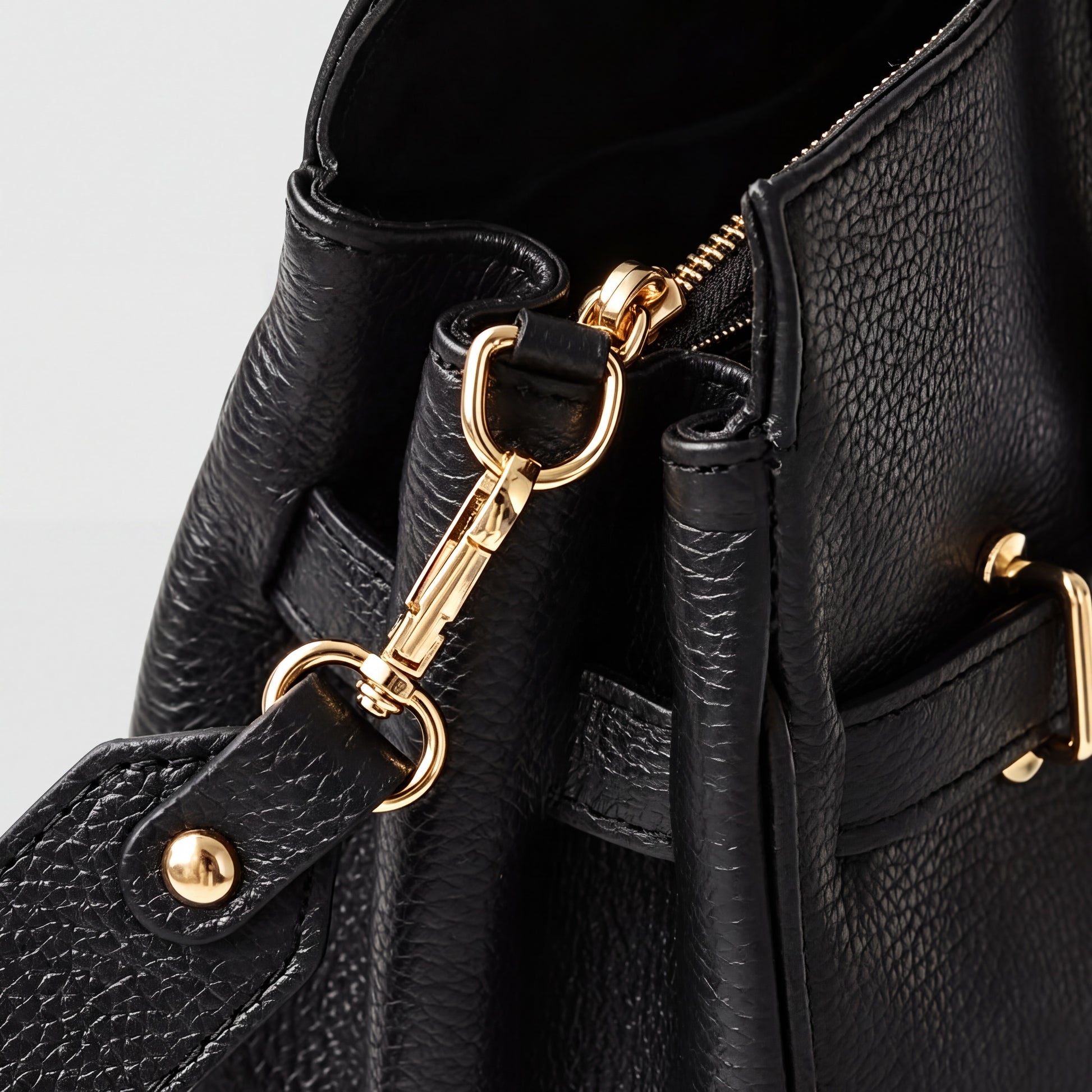Zoe Leather Tote by Clemés - Black - hardware detail
